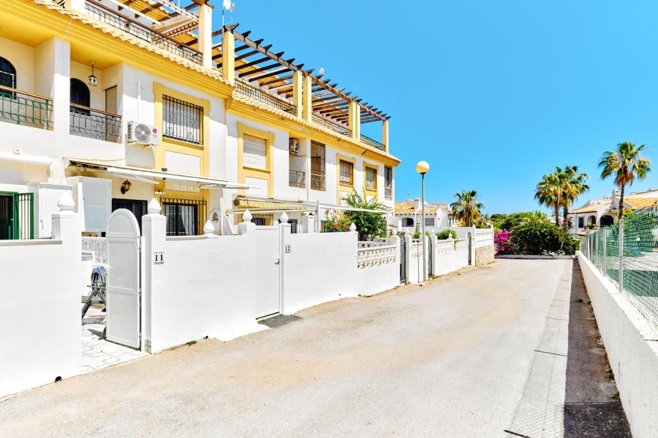 Espanhouse Sonia In La Zenia Playas De Orihuela Dış mekan fotoğraf