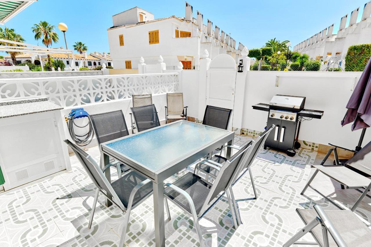 Espanhouse Sonia In La Zenia Playas De Orihuela Dış mekan fotoğraf